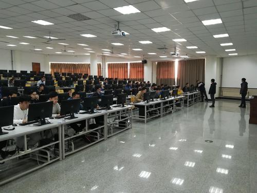 大连理工大学